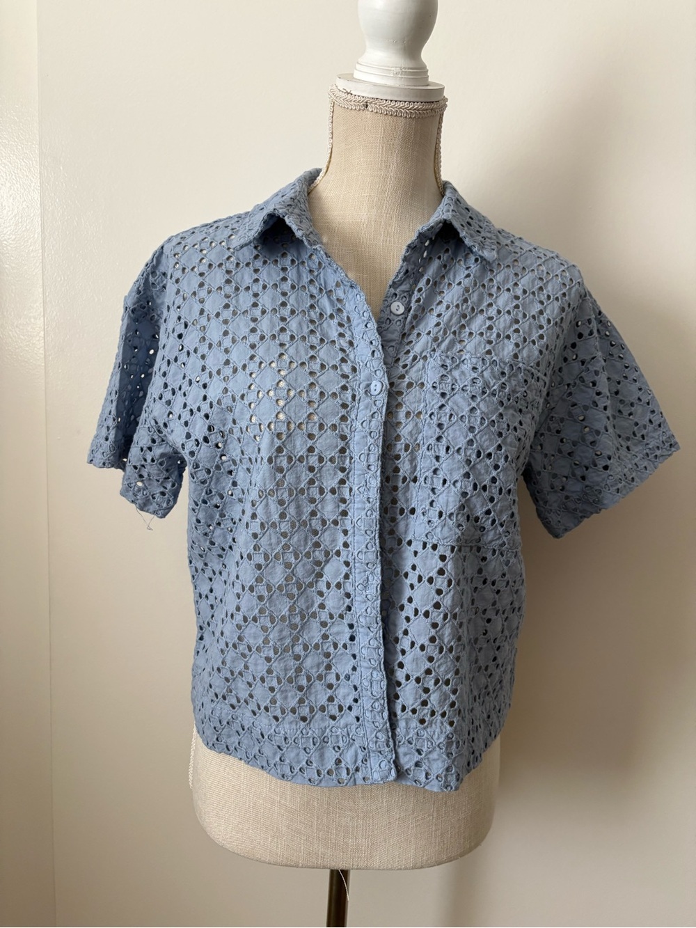 Marled Light Blue Eyelet Short Sleeve Button-Down